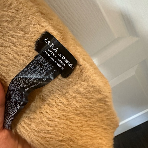 ZARA SCARF - Picture 3 of 4